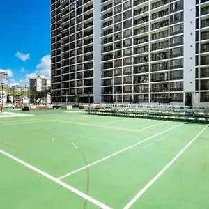 Deluxe Waikiki Banyan - Free Parking & Wifi Apartment