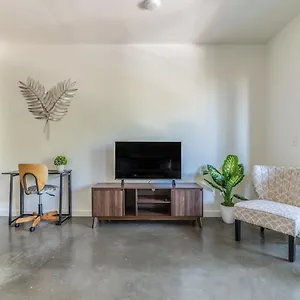 Lux 1 Bd Apartment- Rooftop, Wifi, Pet Friendly Seattle