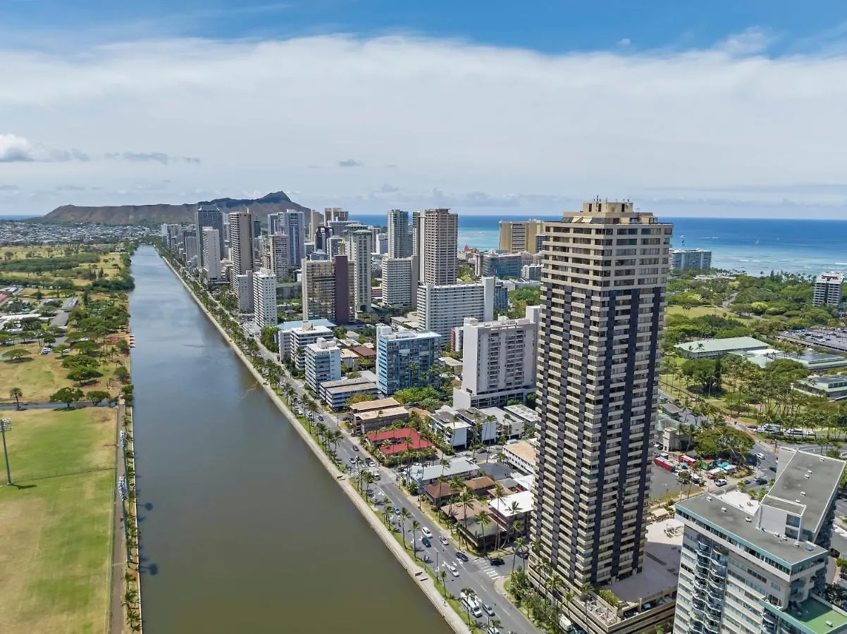 Hawaiian Monarch Penthouse 104 By Hawaii Ocean Club Apartment Honolulu