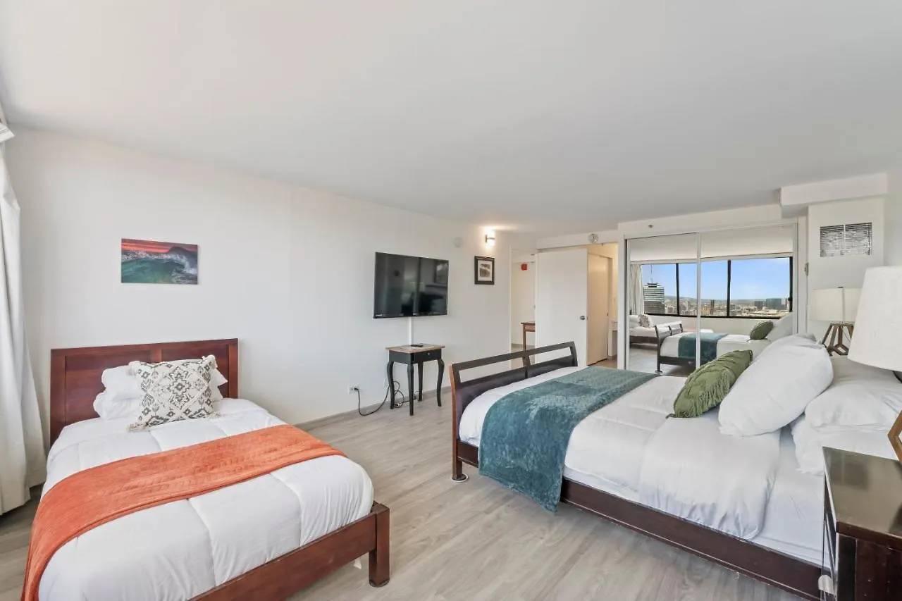 Hawaiian Monarch Penthouse 104 By Hawaii Ocean Club Apartment Honolulu United States