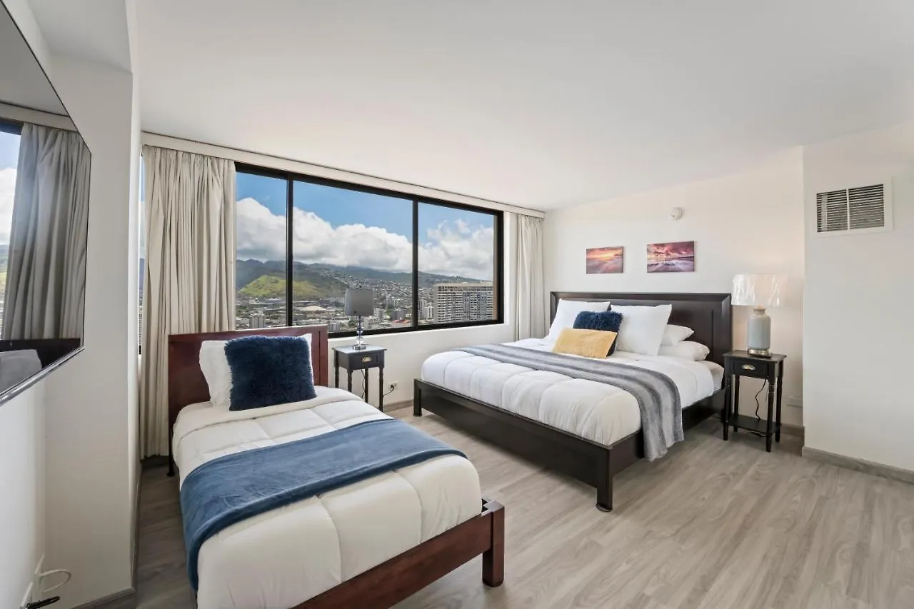 Hawaiian Monarch Penthouse 104 By Hawaii Ocean Club Apartment Honolulu 0*,  United States